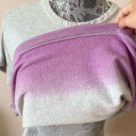 Lou & Grey Women’s Small Ombré Purple Fleece T-shirt Top - Picture 4 of 7